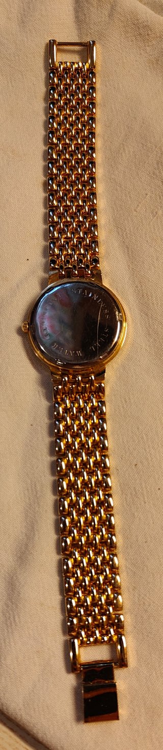Orologio donna da polso al quarzo.