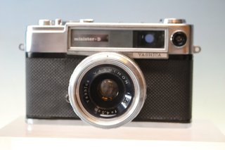Cámara fotográfica telemétrica 35 mm Yashica Minister-D 1963.