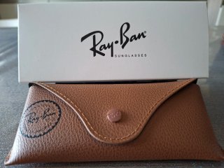 Occhiali da sole Ray-Ban oro e verdi