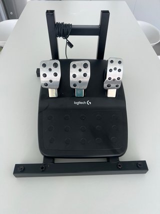 Logitech G29 + Pedales + Soporte Metálico