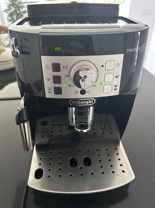 Cafetera DeLonghi Magnifica S Automática