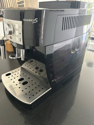 Cafetera DeLonghi Magnifica S Automática