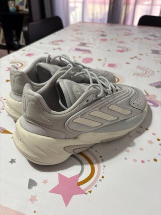 Adidas Ozelia talla 37 1/3