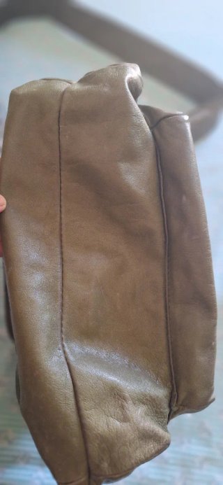 Borsetta tracolla pelle verde militare
