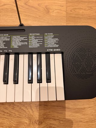 Teclado Casio CTK-240