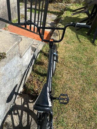 Bicicleta BMX Negra
