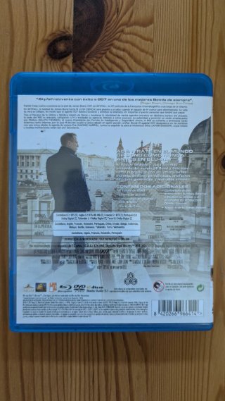 Skyfall 007 Blu-ray y DVD