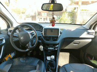 Peugeot 2008 Allure 1.6 eHDI 115