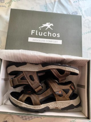 Sandalias Fluchos Marrones y Negras