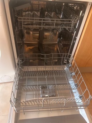 Lavavajillas Hisense 13 servicios casi nuevo