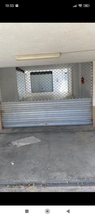 Dos cocheras juntas