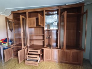 Conjunto salón: mesa+4 sillas; mesa centro+mueble