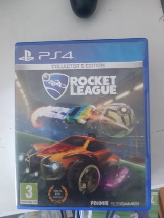 PS4 (PlayStation 4) Nera + 2 Controller + 6 Giochi