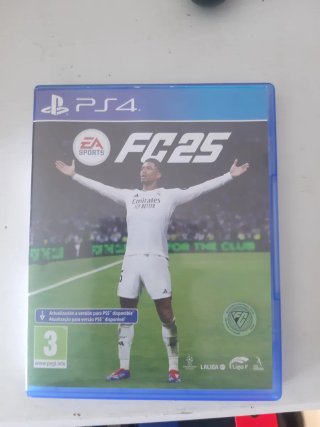 PS4 (PlayStation 4) Nera + 2 Controller + 6 Giochi