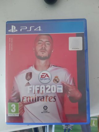 PS4 (PlayStation 4) Nera + 2 Controller + 6 Giochi