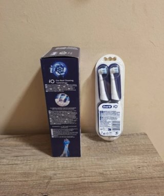 Oral-B iO 3N cepillo eléctrico + 4 cabezales