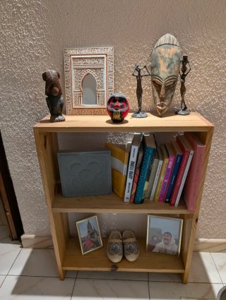 Estantería de madera