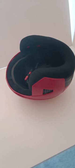 Casco de esquí infantil rojo