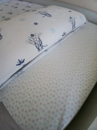 Juego de sábanas Frozen para cama de 90cm.