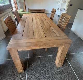 Tavolo etnico in legno con 4 sedie
