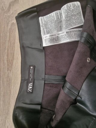 Shorts Zara Talla S Negro Botones Dorados