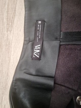 Shorts Zara Talla S Negro Botones Dorados
