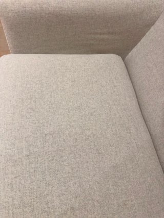Sofá de tela beige Porfavor solo interesados