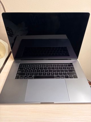 MacBook Pro 15 2018 Intel i9 32GB RAM 512GB SSD