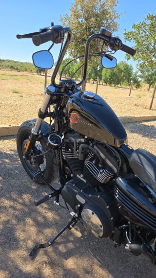Harley Davidson Forty Eight Negra
