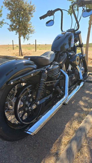 Harley Davidson Forty Eight Negra