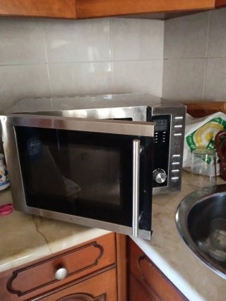 Microondas Acero Inoxidable con grill,No envío.