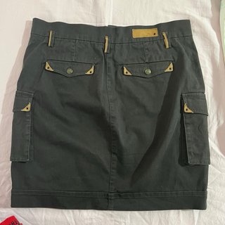 Falda cargo Massimo Dutti negra