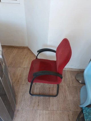 Juego de 4 sillas de tela y metal