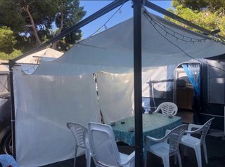 Carpa exterior tela y metal