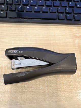 Grapadora Rapid F20