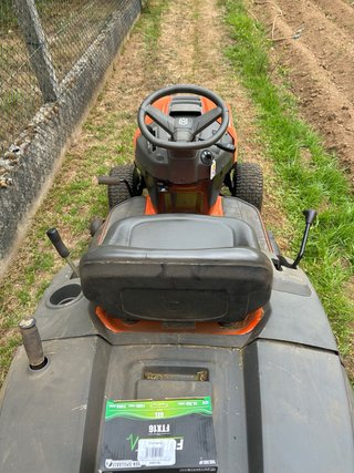 Husqvarna TC 38 Cortacésped