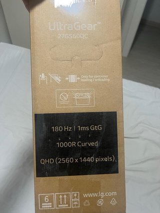 Monitor LG UltraGear 27GS60QC 180Hz 1ms