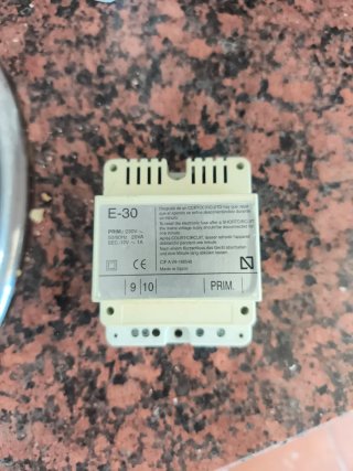 Alimentador Tegui E-30