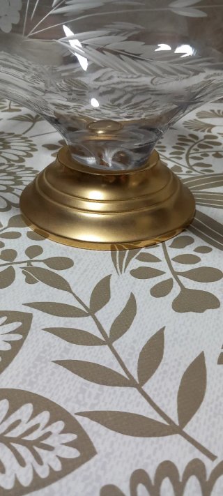Centro de mesa vintage de cristal tallado con base