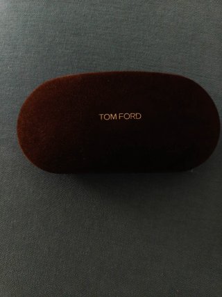 Gafas de sol Tom Ford negras.