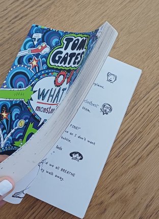 Libro en ingles de tom gates