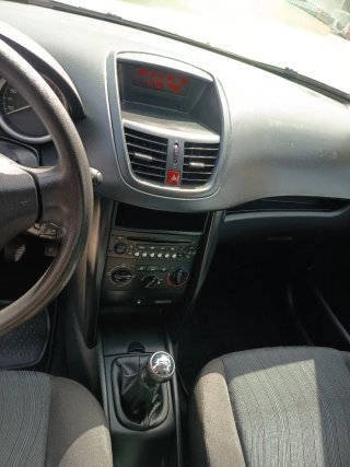 Peugeot 207 2010