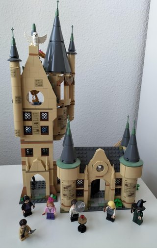 LEGO Harry Potter Hogwarts + Sauce Boxeador