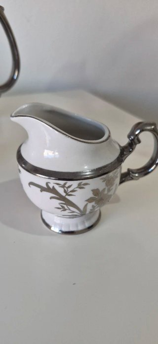 Juego de té japonés de porcelana y plata