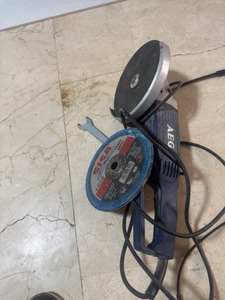 Radial AEG poco uso
