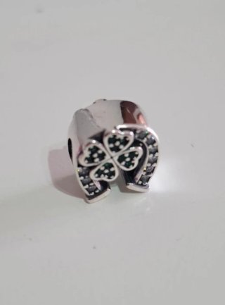 Charm Herradura Trébol Suerte Plata S925