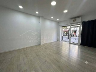 Local comercial en alquiler en Villayuventus-Renfe en Parla
