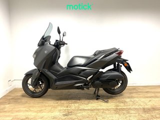 YAMAHA XMAX 125