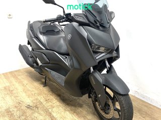 YAMAHA XMAX 125