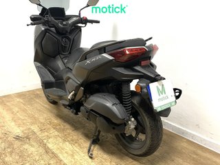 YAMAHA XMAX 125
